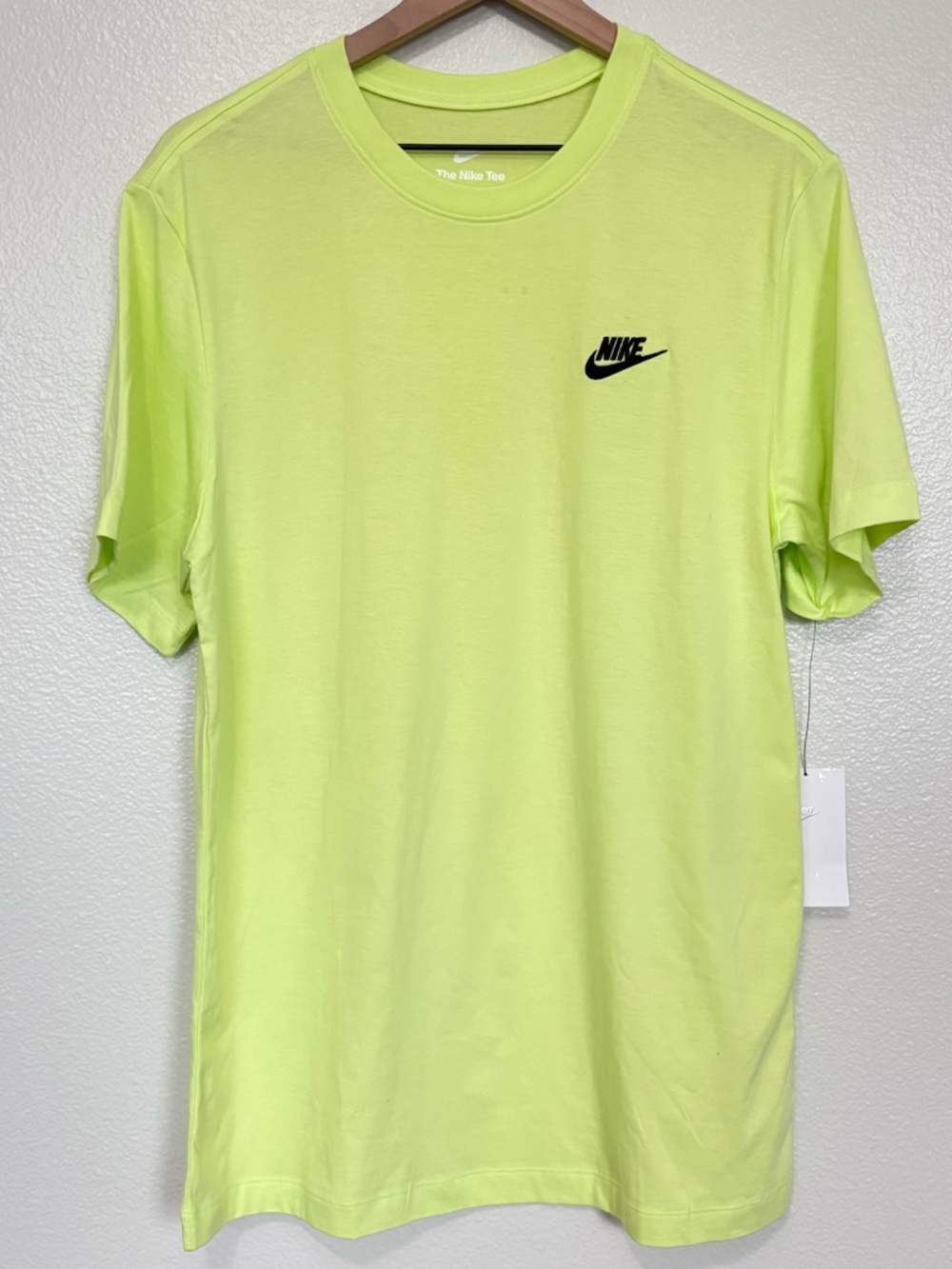 Nike The Nike Tee Neon Yellow T-Shirt Men’s Medium NWT